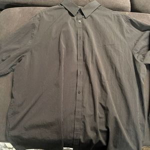 Murano Ultimate Modern Comfort Classic Fit Dress Shirt.